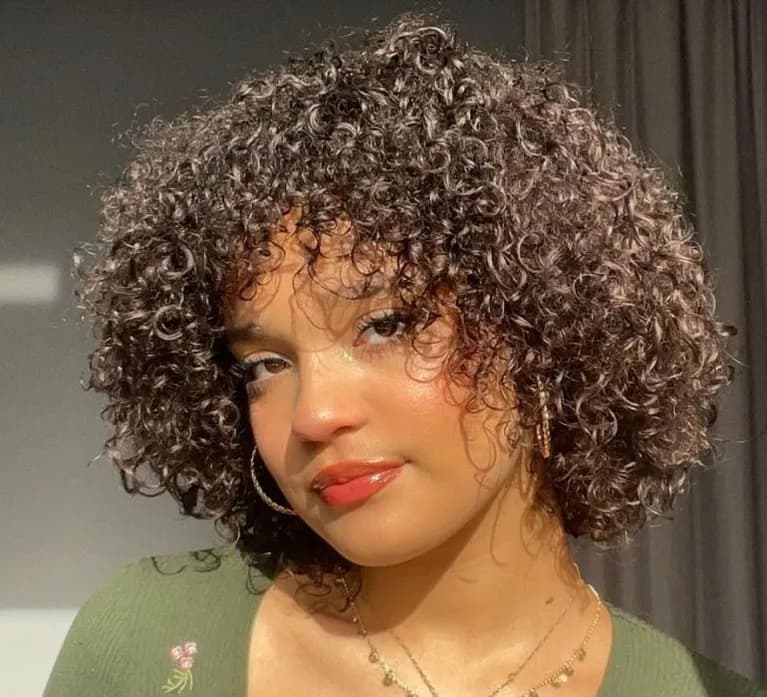 Ile lat ma Lasuczita? Prawdziwy wiek influencerki Sary Sise