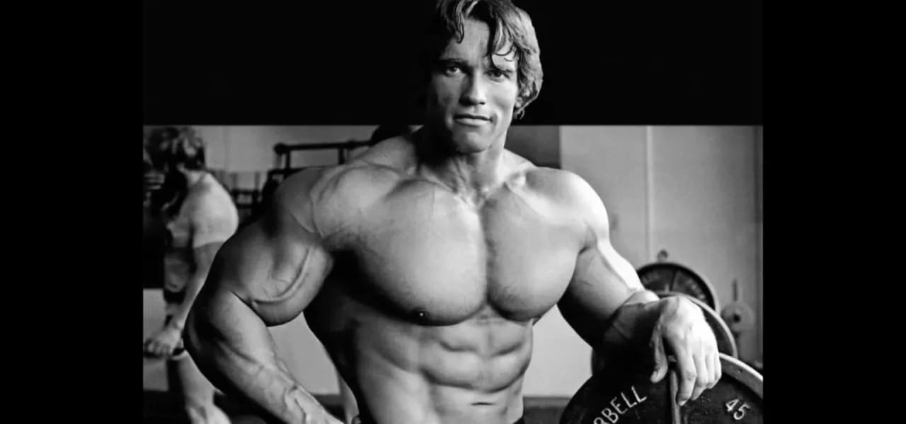 Gdzie urodził się Arnold Schwarzenegger? Zaskakujące fakty z życia!