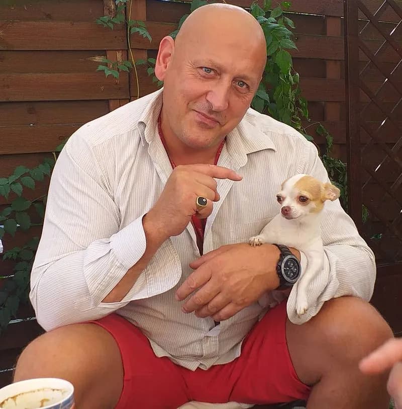 Kim jest Jacek z Królowych Życia? Poznaj gwiazdę programu TTV