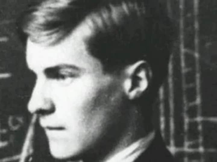 Kiedy urodził się Zośka? Odkryj tajemnice jego życia